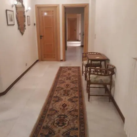 Large Single In Center Homestay szállás Bari